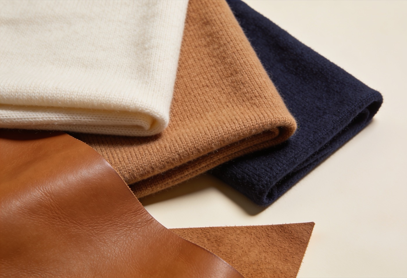 Natural cloth and full-grain leather — materials chosen to age, not expire.